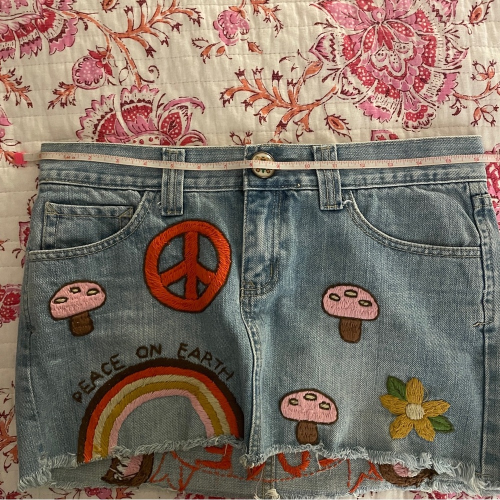 Joystick Denim Mini Skirt with Embroidery preowned size 28 - Picture 10 of 10
